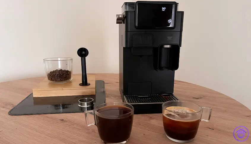 cafes-incapto-juno cafetera incapto con tazas de café