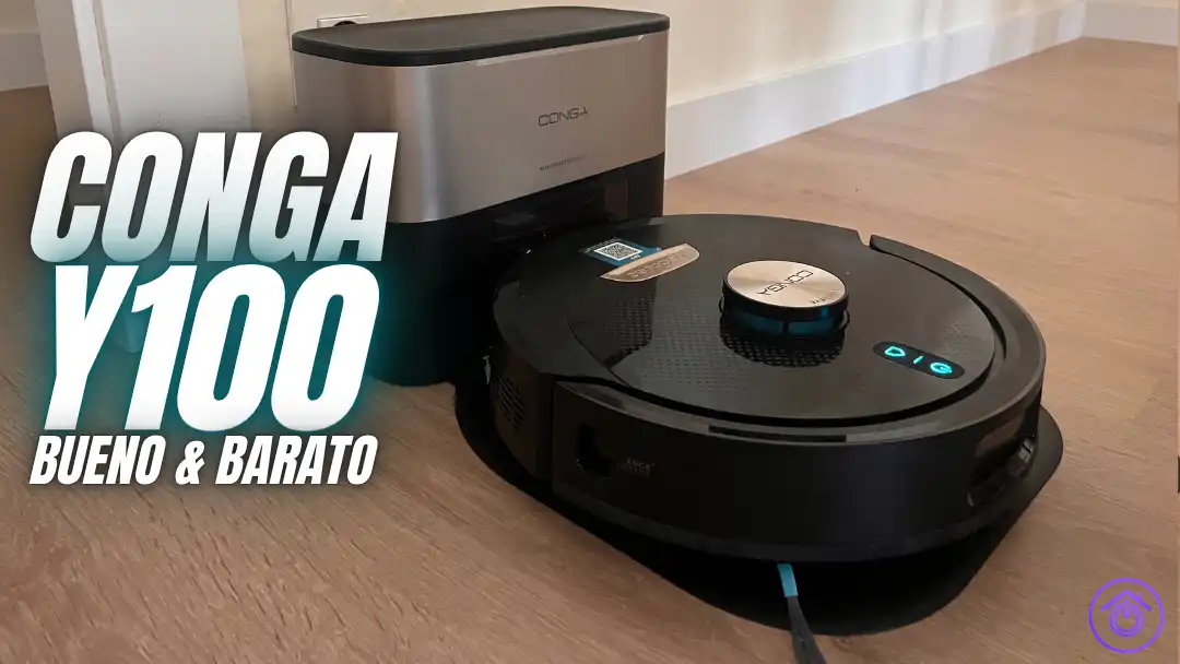 Silvia Jiménez probando el robot aspirador Conga Y100 en Hogarsys