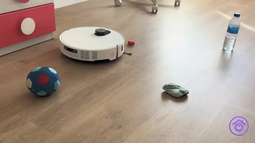 Xiaomi Robot Vacuum 5 Pro esquivando juguetes en las pruebas de Silvia